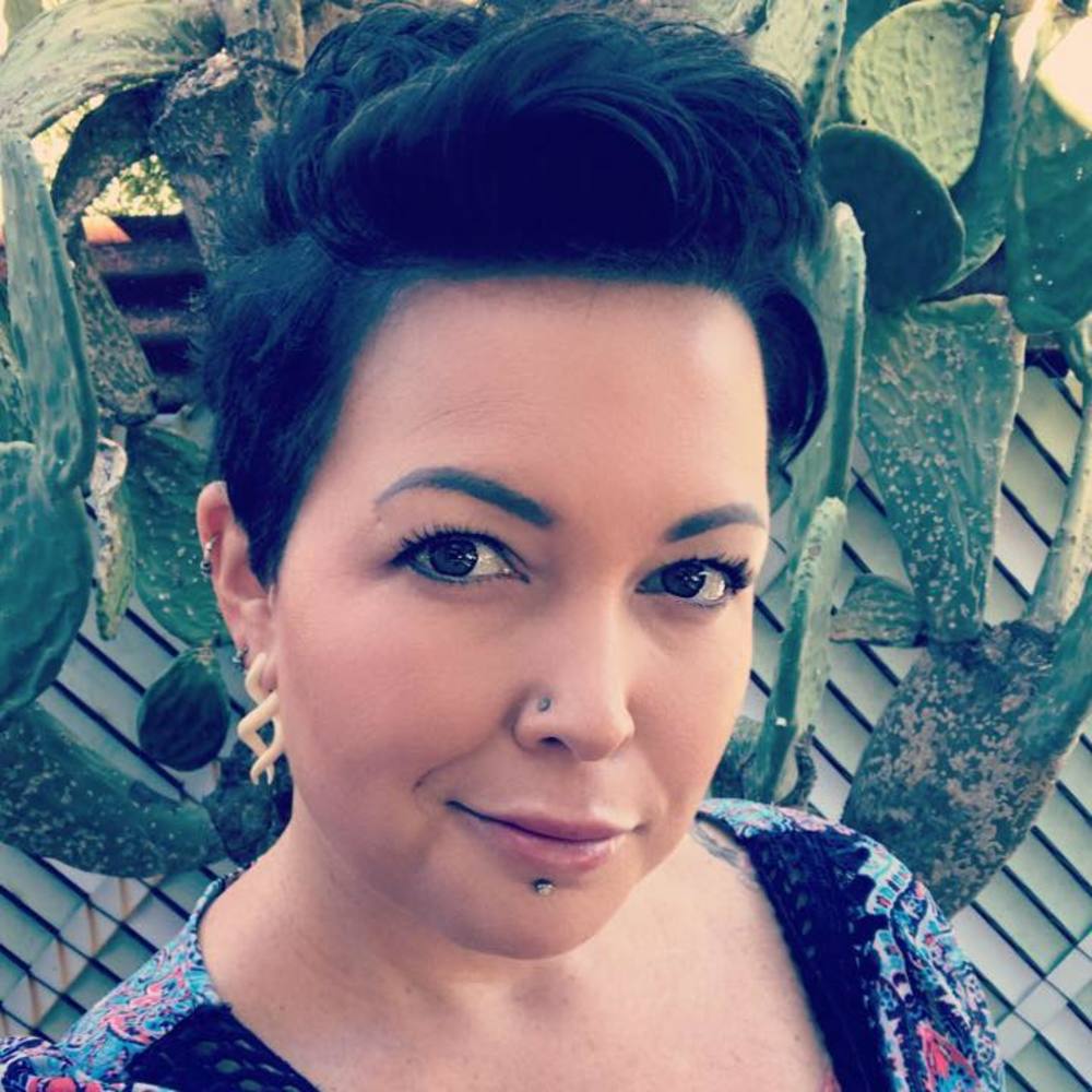 Meet your Posher, Christina
